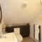 Sunbeam Cottage sleeps 10