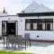 Sunbeam and Sundance Cosy House - Sleeps 14