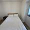 1BD Flat with Patio - 5 min to London City Airport
