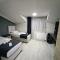 The Queens Suite Hotel