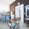 GuestHost - New Start Panoramic Apartment
