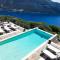 Sundance - Fabulous & Large 4-Bedroom Private Villa