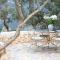 Sundance - Fabulous & Large 4-Bedroom Private Villa