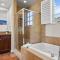 LV105 Upstairs 1 Bedroom Overlooking the Pool