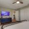 Spacious 3 Bedroom PET FRIENDLY!- Close to beach!