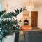 Casa del Arroyo 2-Bedroom Cottage Fireplace and BBQ