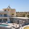 Des & Coo Luxury Villa with Private Pool