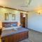 Secluded, 5 Bedroom Villa With Open Deck And Scenic Views