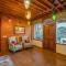 Secluded, 5 Bedroom Villa With Open Deck And Scenic Views