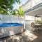Crawl to Duval w/ Hot tub
