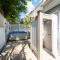 Crawl to Duval w/ Hot tub