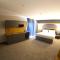 Roof 264 Hotel & Suites