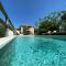Wellness House Oliva with heated salt water Pool, Sauna & Jakuzzi