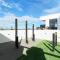 2BR@Luxury&Stylish Top Floor Apt,Pool,Parking,View