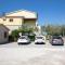 Apartments Dadic with parking & playground