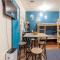 AZUL: Grove area, 2 min walk to UPLB Gate - Los Baños