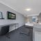 KozyGuru / Sydney / Prefect Location Studio / NHA653-1205 - Sydney