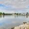 Modern Solomons Cottage Rental - Walk to Island!
