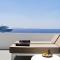 Kouros Hotel & Suites
