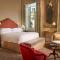 Cliveden House - an Iconic Luxury Hotel - Теплоу