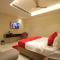 HOTEL TAJ CROWN PLAZA