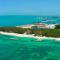 Just steps to Duval- Sleeps 10- Heated Pool House