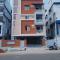 Servostay Fully Furnished 3 BHK with Parking in Prime Area - 2nd Floor