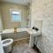 Whittams Hot-tub Chalet Retreat - Heysham