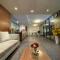 Hozby Skyview Setiabudi Suites