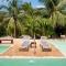 87972 Romantic condo, best retreat for a couple, 1 block from the Ocean - Progreso