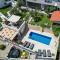 Home PANDZA - Omiš, private pool close to the beach