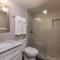 **Newly Remodeled** Steps to Kamaole 3 Beach!