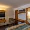 Elk Horn Lodge