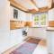 Beautiful Home In Dalholen With Sauna - Furuhovde