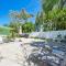 Chasing Waves managed by Beach Retreats - هولمز بيتش