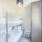 The Neals 4 Bedroom House in Buxton Sleeps 8