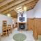 Entire unique tiny house - Moss Cabin