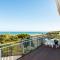 Ninettas Views - Great coastal location