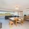 Seaclusion Cottage - Modern renovated beach house - Guilderton