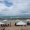 Estúdio equipado Marulhos com varanda, vista de mar e parque aquático, à beira-mar mar de Muro Alto, com wi-fi, restaurante, estacionamento e a 10' de Porto de Galinhas - بورتو دي غالينهاس