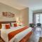 Golden Carven Hotel