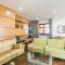 Gorgeous Home In Comiso With Wifi
