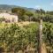 Fattoria Camigliano, Luxury Farmhouse with Pool inside a Wine Estate