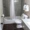 Westbridge Inn & Suites
