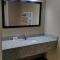Westbridge Inn & Suites