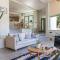 Mama La Roosa Luxury Retreat