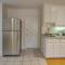 Gulf Breeze Vacation Rental for 2 with Pool Access! - غولف بريز
