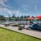 Snowbirds Welcome Lakefront Montgomery Home