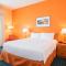 Fairfield Inn & Suites by Marriott State College