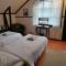Cronins Guesthouse Bed & Breakfast
